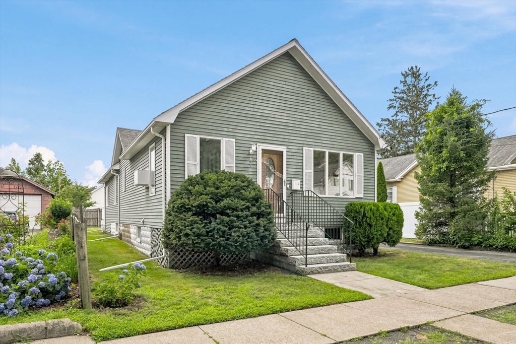 32 Glendale Ave