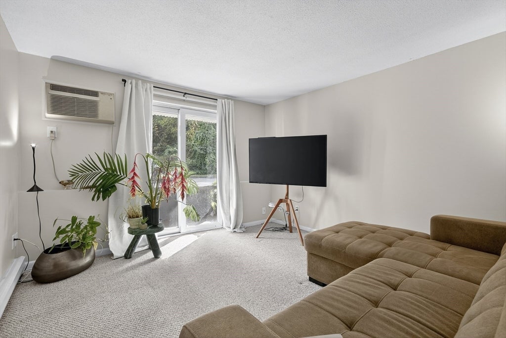 200 Manning Street 6B