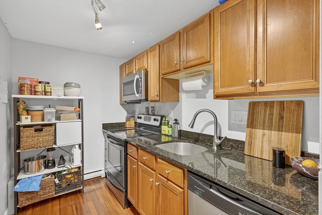 200 Manning Street 6B