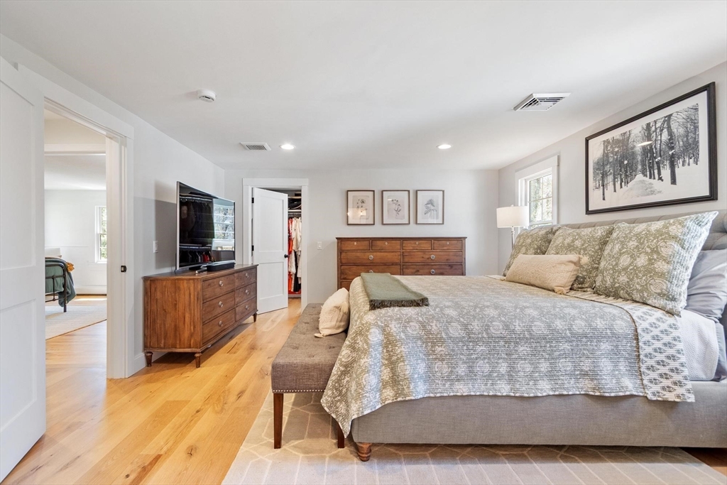 16 Thurlow Street, Georgetown, MA Photo #24