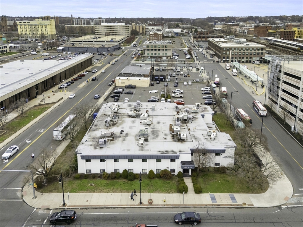 Photo 1 of 36 — 1795 Main St 206, Springfield, MA 01103