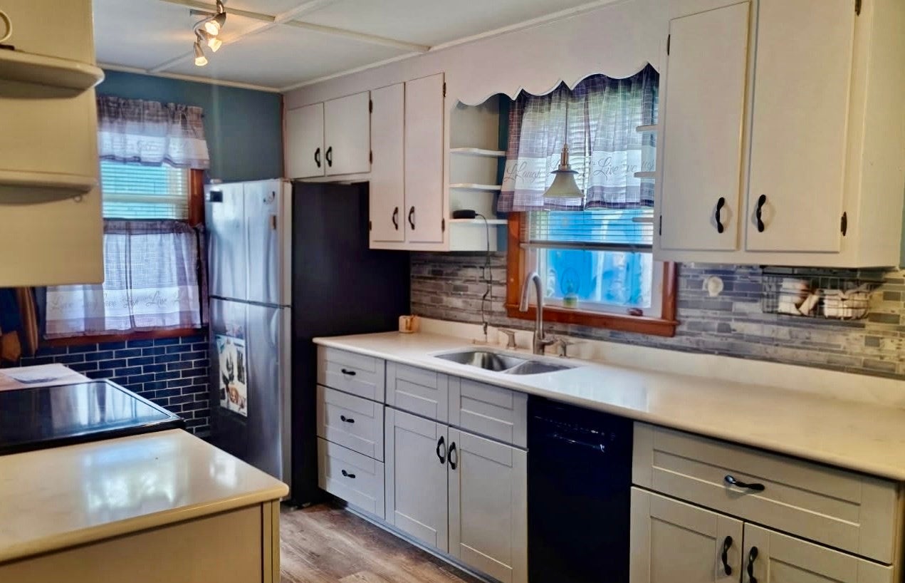 44 Wilson Ave, Chicopee, MA, 44 Wilson Ave, Chicopee, MA Photo #3