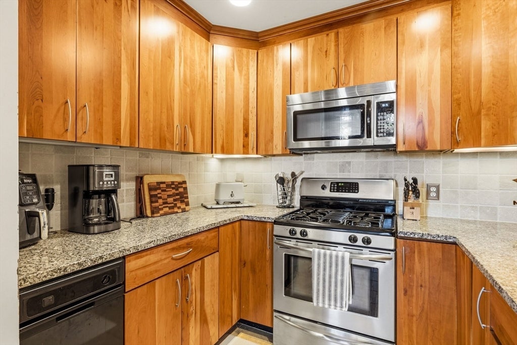 48 Kent Street #5, Newburyport, MA, 48 Kent Street #5, Newburyport, MA Photo #9