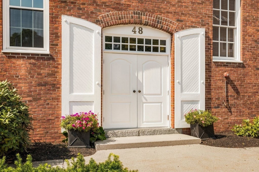 48 Kent Street #5, Newburyport, MA, 48 Kent Street #5, Newburyport, MA Photo #2