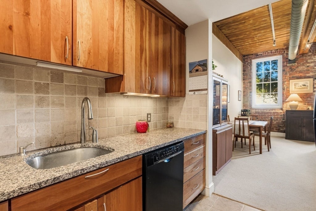 48 Kent Street #5, Newburyport, MA, 48 Kent Street #5, Newburyport, MA Photo #10