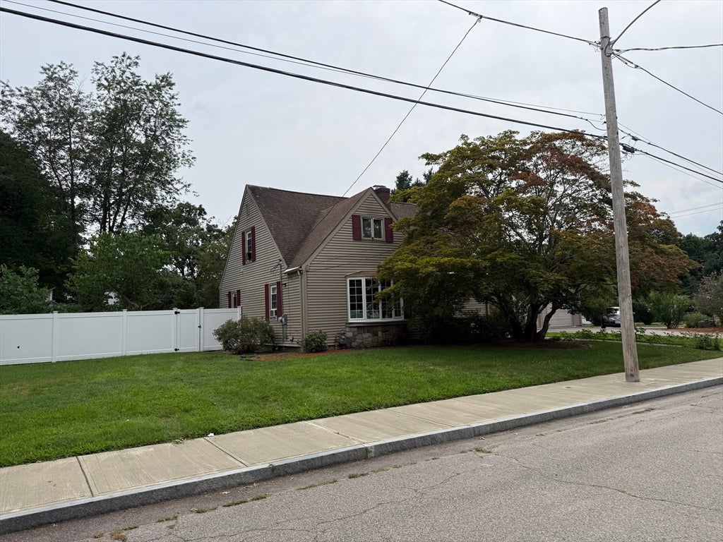 59 Mulberry St, Attleboro, MA Photo #8