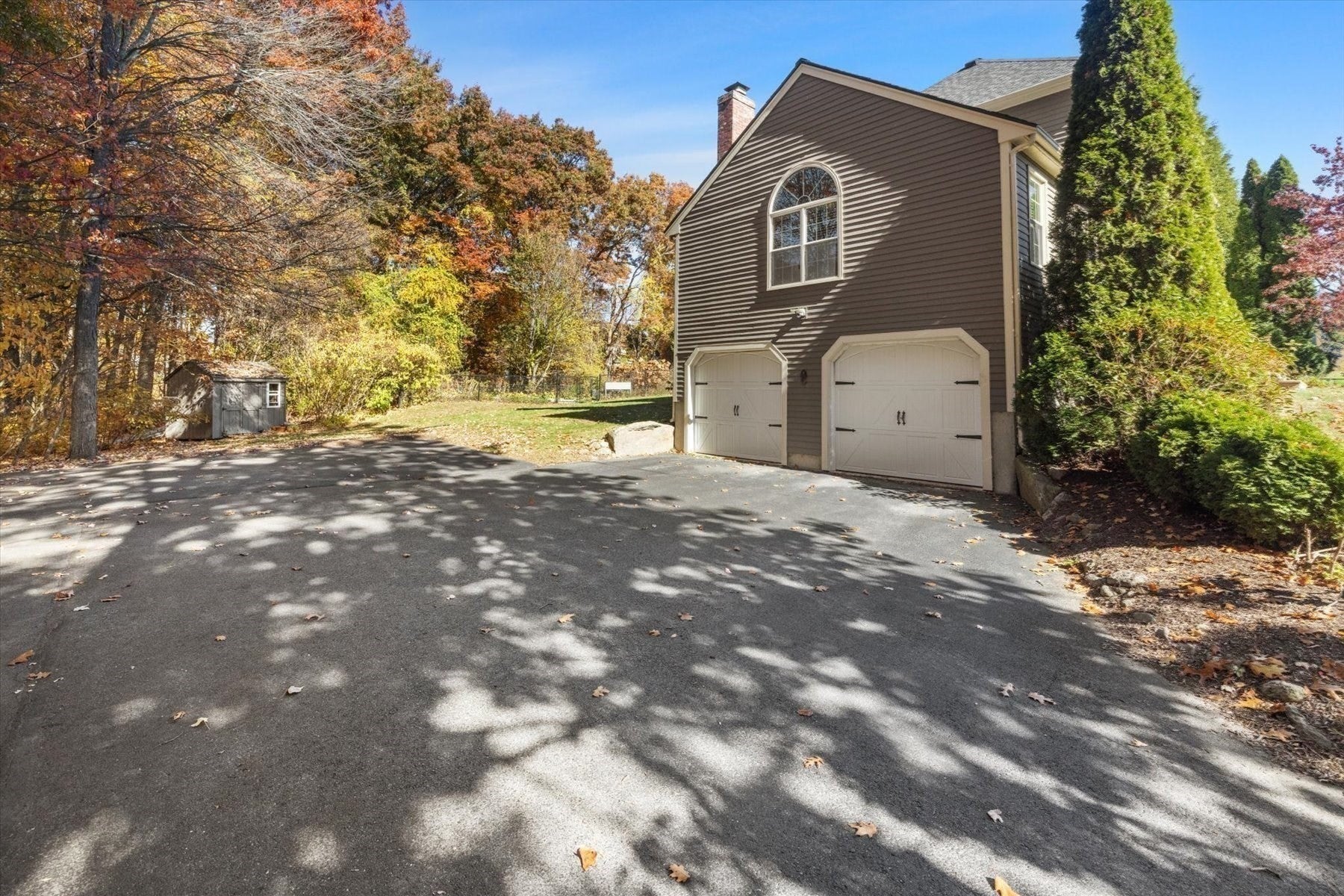 43 Tipperary Dr, Northbridge, MA Photo #31