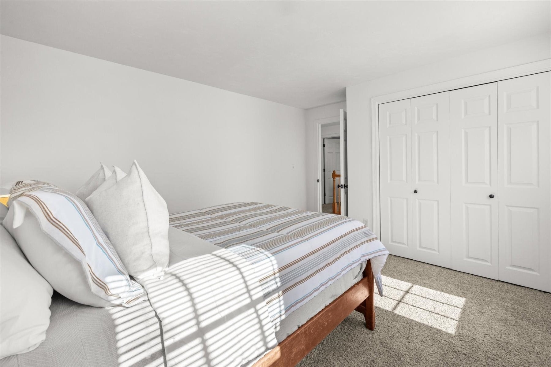 43 Tipperary Dr, Northbridge, MA Photo #26