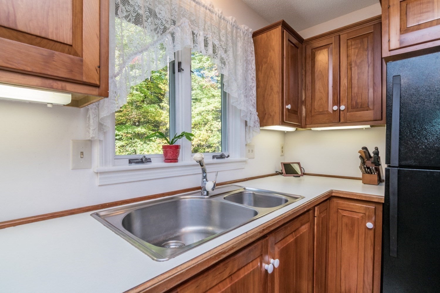 166 Harkness Road, Amherst, MA, 166 Harkness Road, Amherst, MA Photo #11