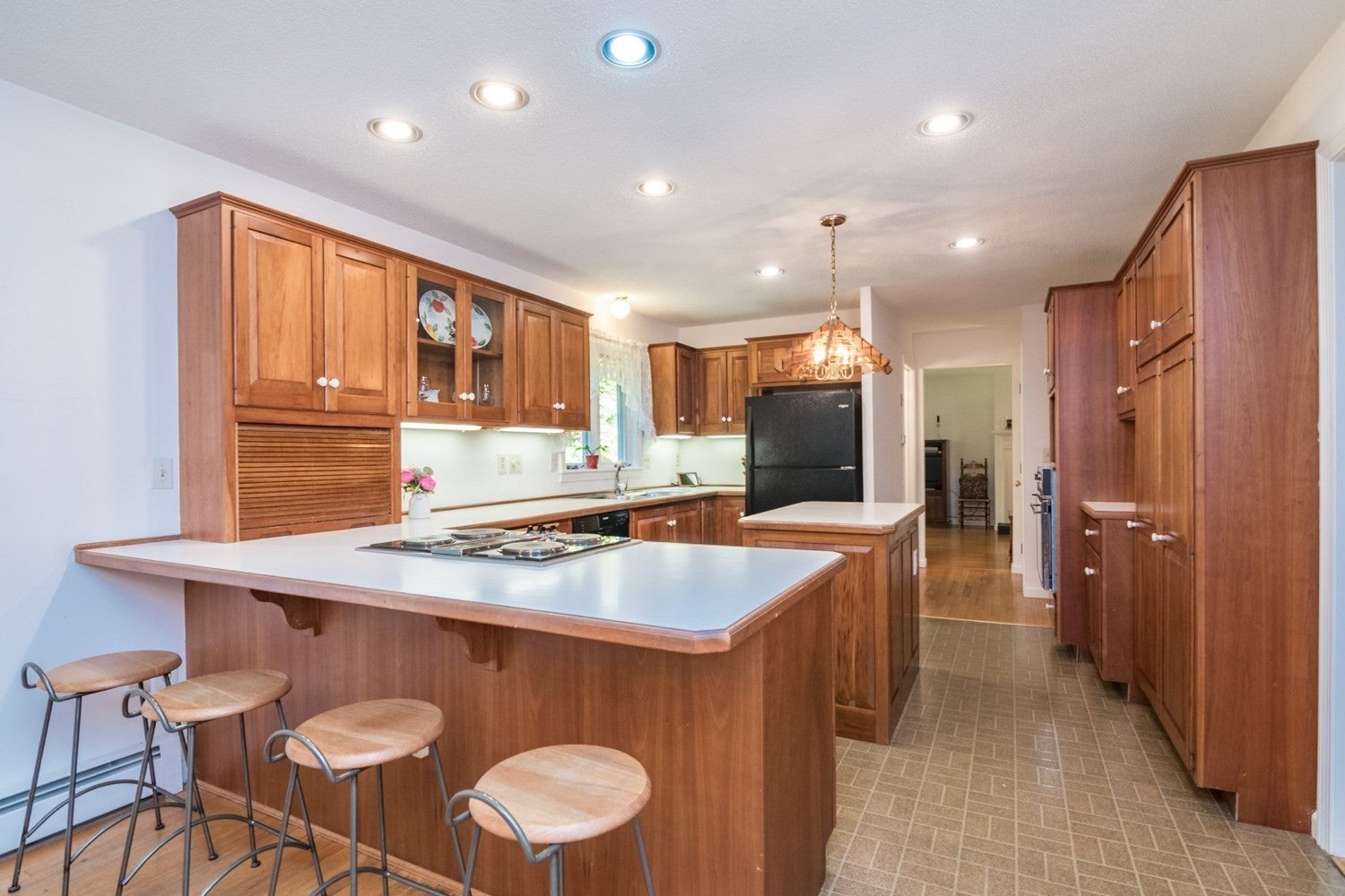 166 Harkness Road, Amherst, MA, 166 Harkness Road, Amherst, MA Photo #9