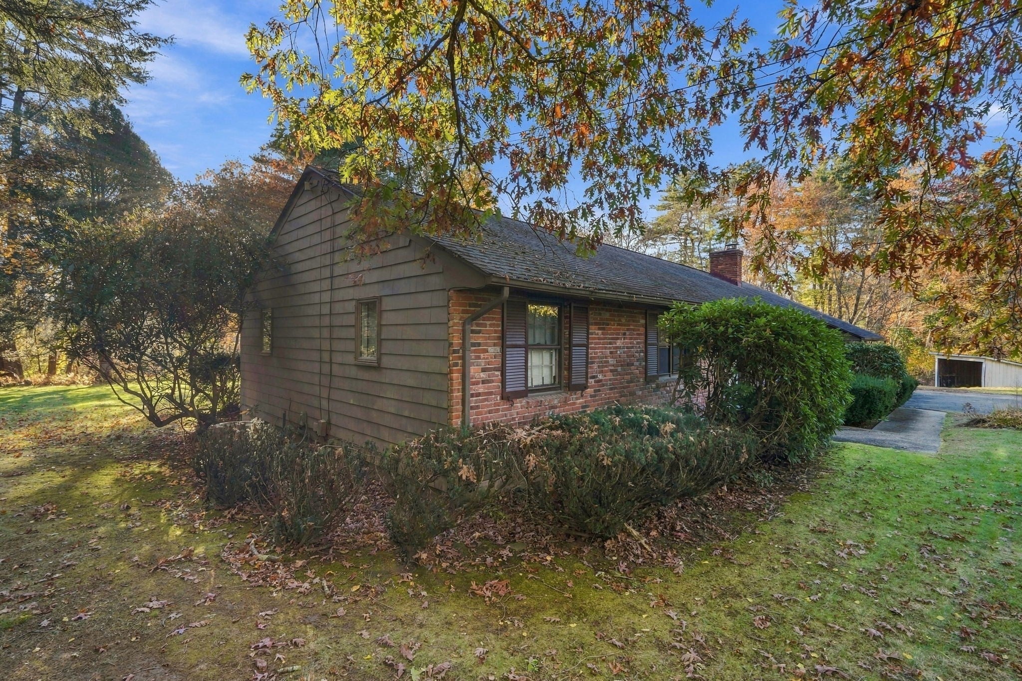 80 Fernwood Dr, East Longmeadow, MA, 80 Fernwood Dr, East Longmeadow, MA Photo #37