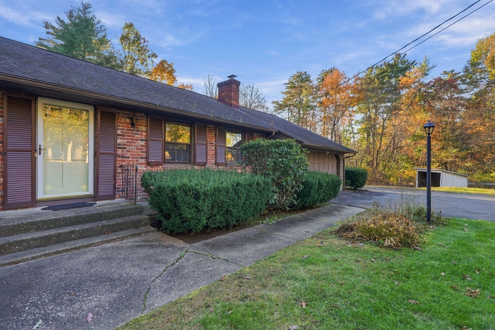 80 Fernwood Dr, East Longmeadow, MA, 80 Fernwood Dr, East Longmeadow, MA Photo #3