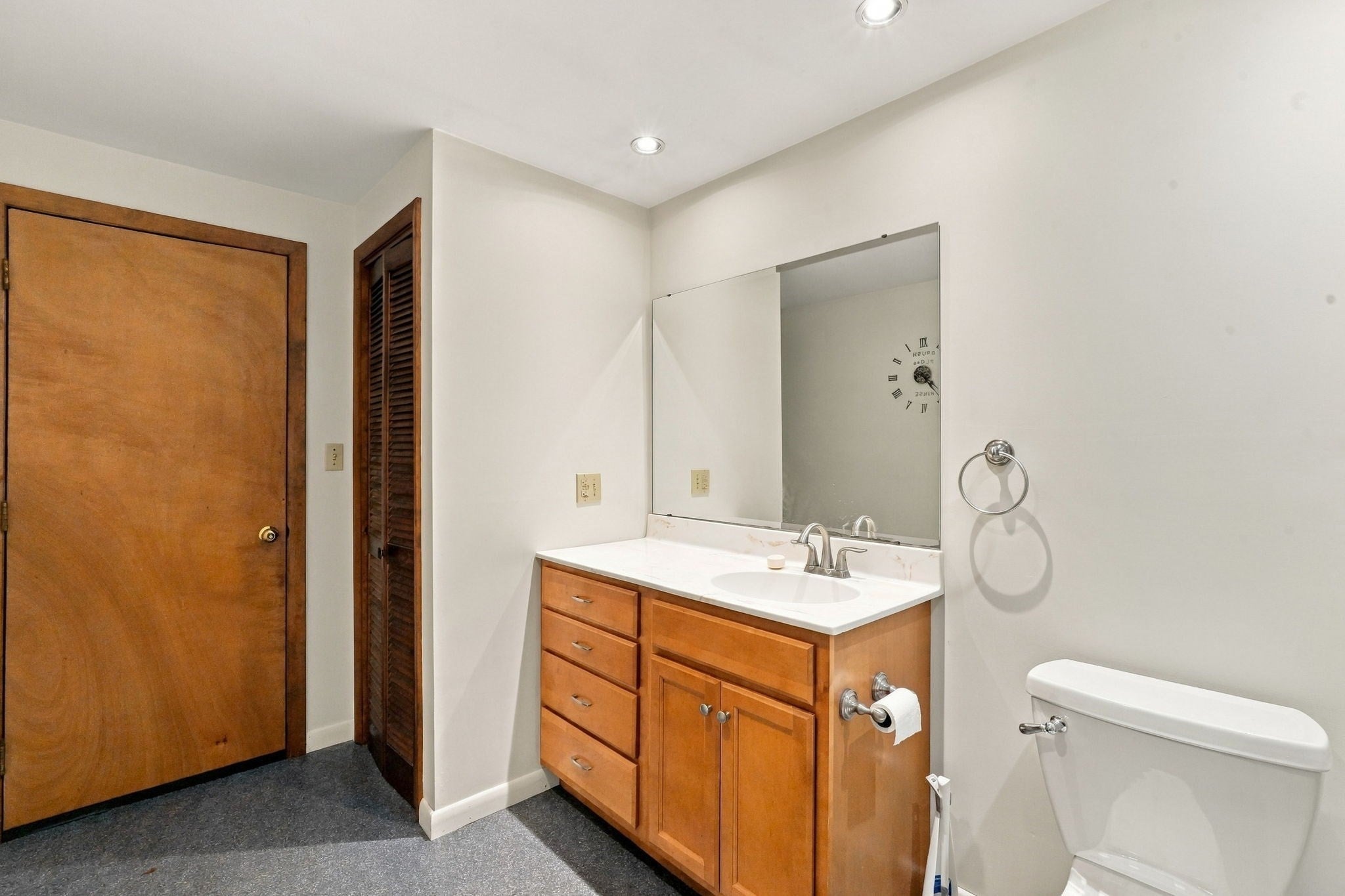 80 Fernwood Dr, East Longmeadow, MA, 80 Fernwood Dr, East Longmeadow, MA Photo #28
