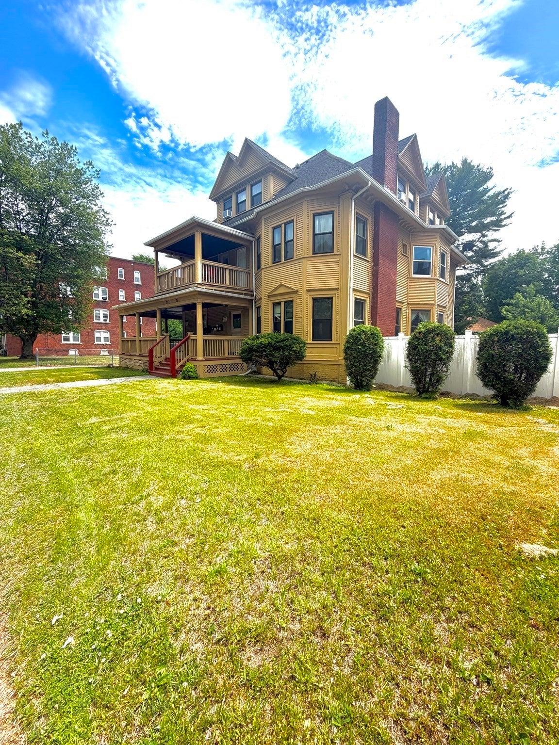 176-178 Belmont Ave