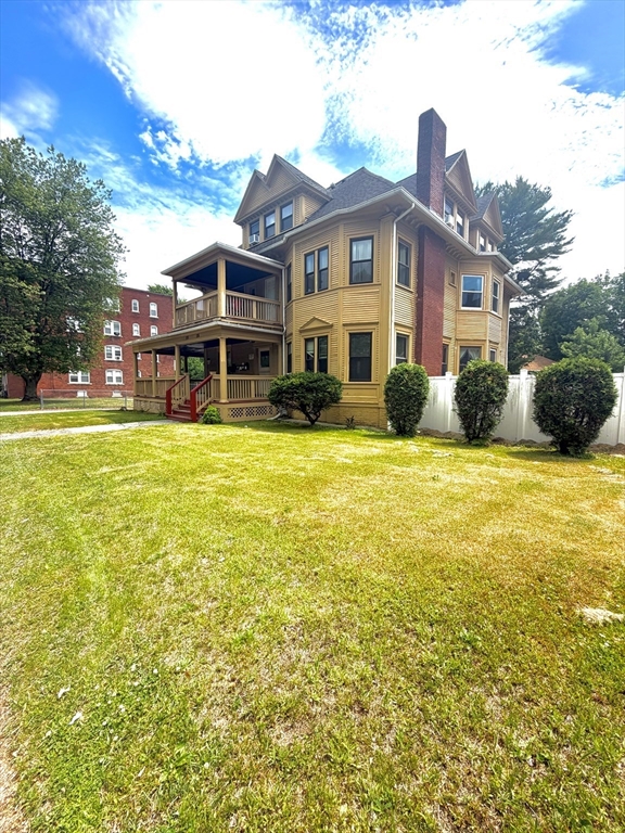 176-178 Belmont Ave