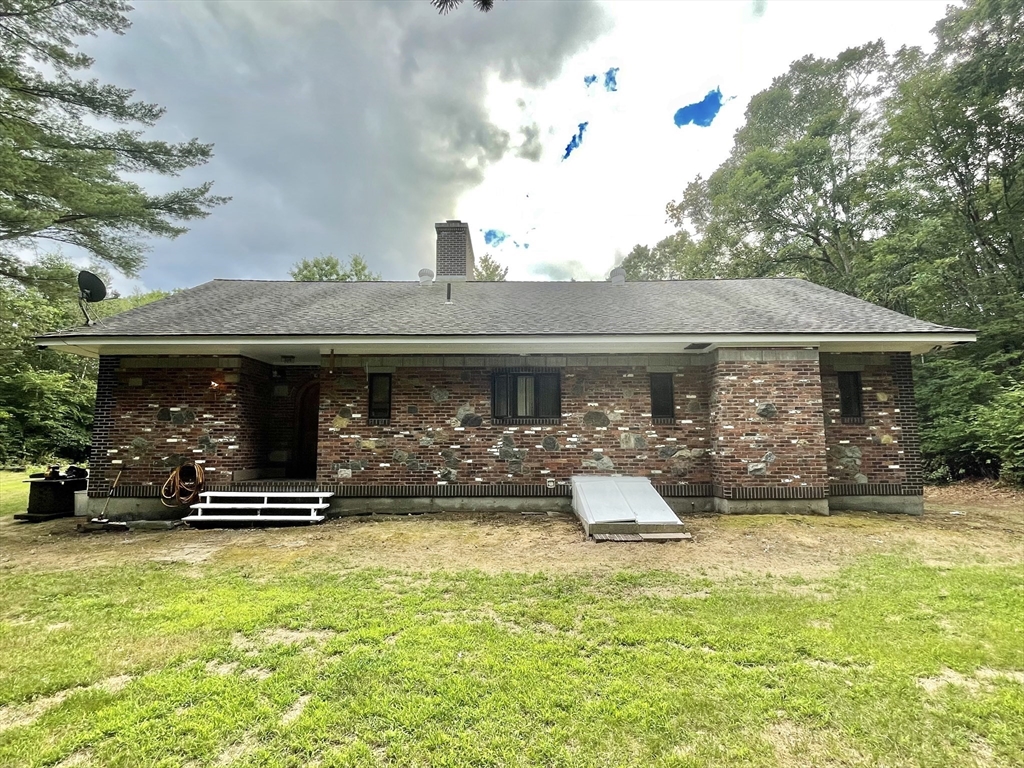 697 Lower Rd