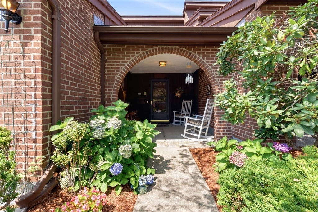 36 Hawthorne Circle #36, Peabody, MA, 36 Hawthorne Circle #36, Peabody, MA Photo #2
