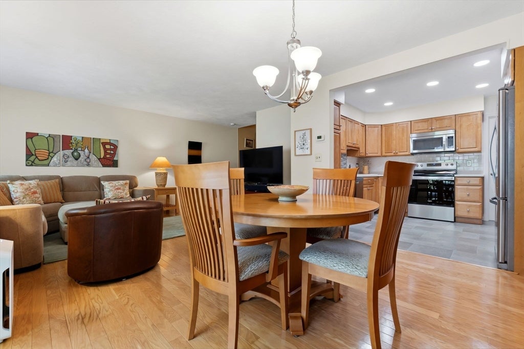 36 Hawthorne Circle #36, Peabody, MA, 36 Hawthorne Circle #36, Peabody, MA Photo #9