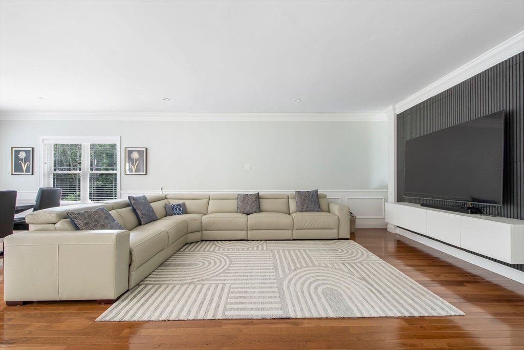257 Prospect St, Auburn, MA Photo #6