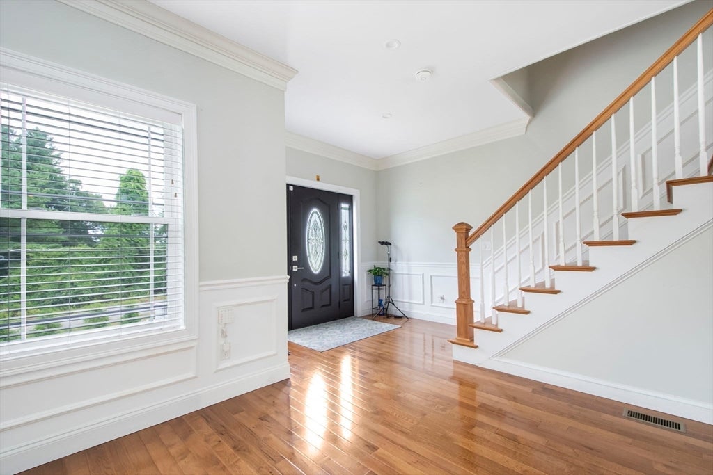 257 Prospect St, Auburn, MA Photo #3