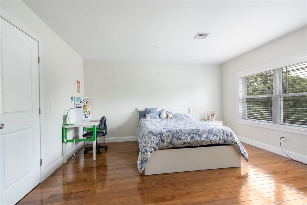 257 Prospect St, Auburn, MA Photo #23