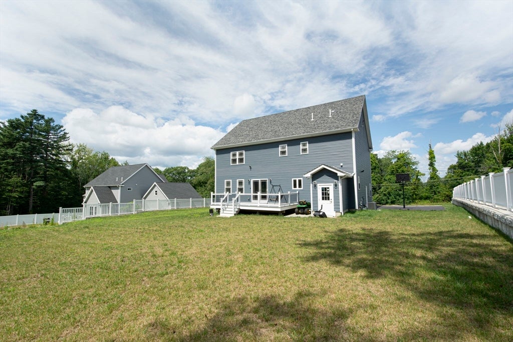 257 Prospect St, Auburn, MA Photo #40