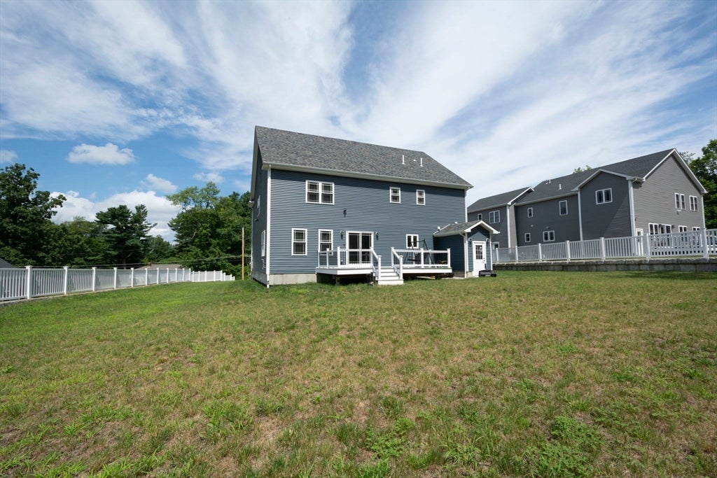 257 Prospect St, Auburn, MA Photo #41