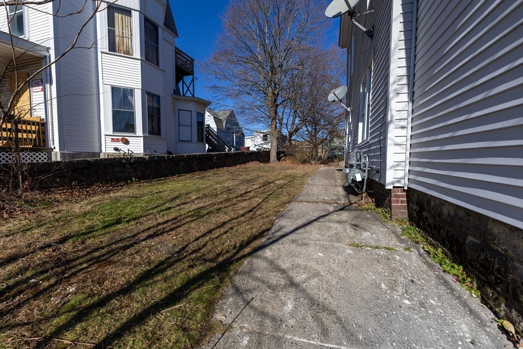 58 Laurel ST, Worcester, MA, 58 Laurel ST, Worcester, MA Photo #2