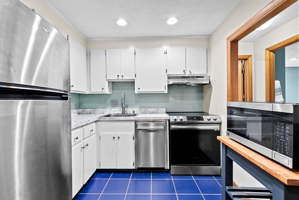 54 Fountain Ln. #9