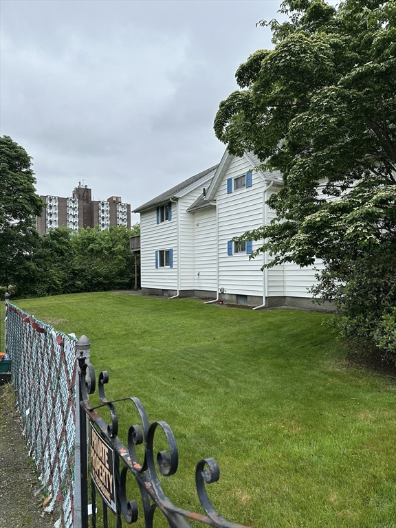 9 Coburn Ave