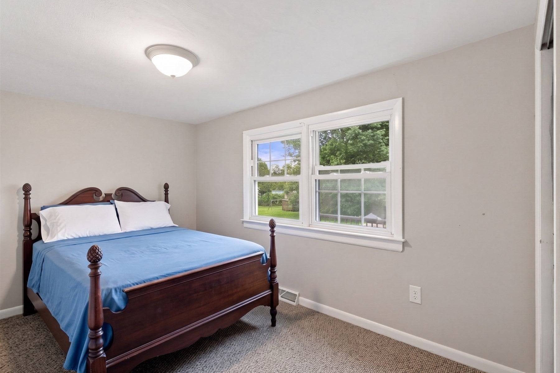 580 Crescent St, East Bridgewater, MA Photo #22
