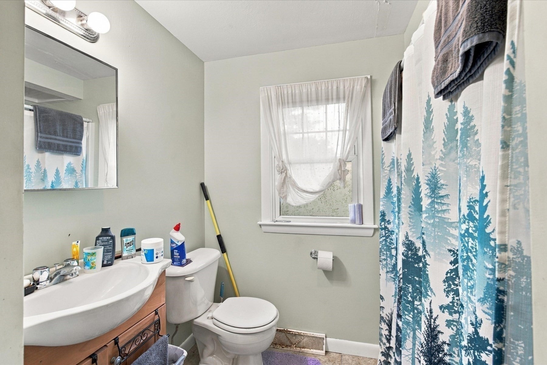 580 Crescent St, East Bridgewater, MA Photo #17