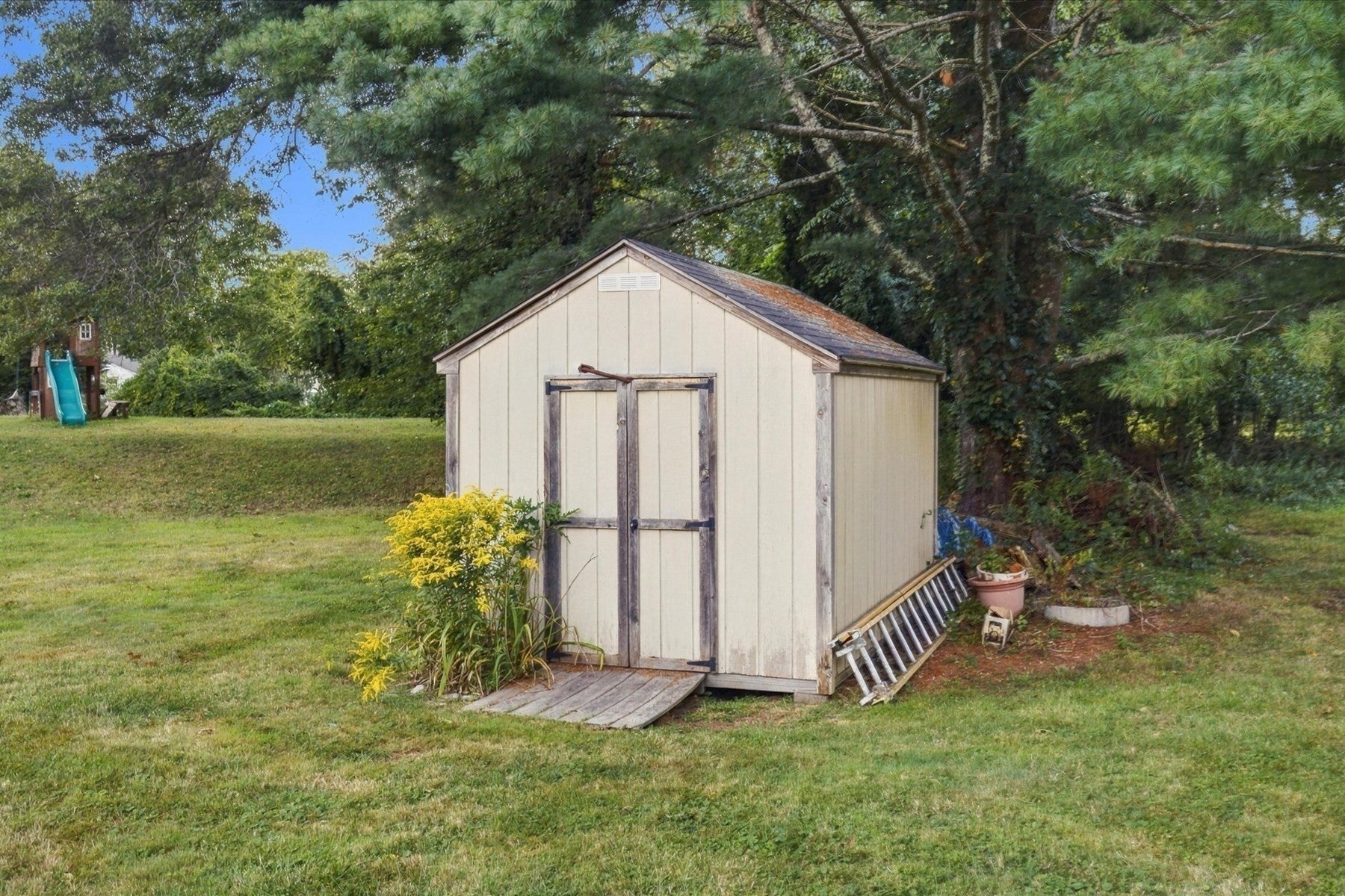 580 Crescent St, East Bridgewater, MA Photo #34