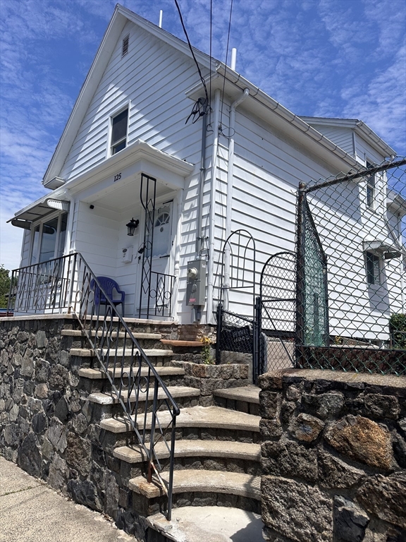 125 Sheridan St