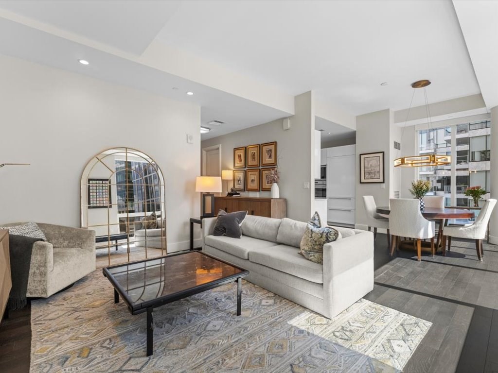 22 Liberty Drive 12G