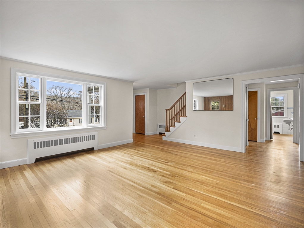 Winchester, Massachusetts 01890, United States, 5 Bedrooms Bedrooms, ,2 BathroomsBathrooms,Residential,Active,118492