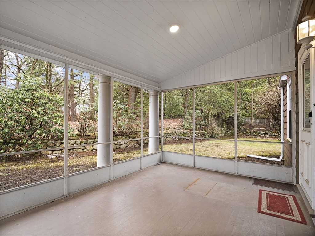 Winchester, Massachusetts 01890, United States, 5 Bedrooms Bedrooms, ,2 BathroomsBathrooms,Residential,Active,118492