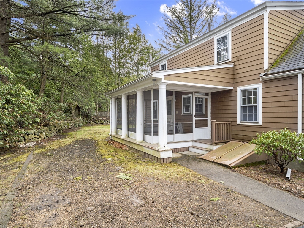 Winchester, Massachusetts 01890, United States, 5 Bedrooms Bedrooms, ,2 BathroomsBathrooms,Residential,Active,118492