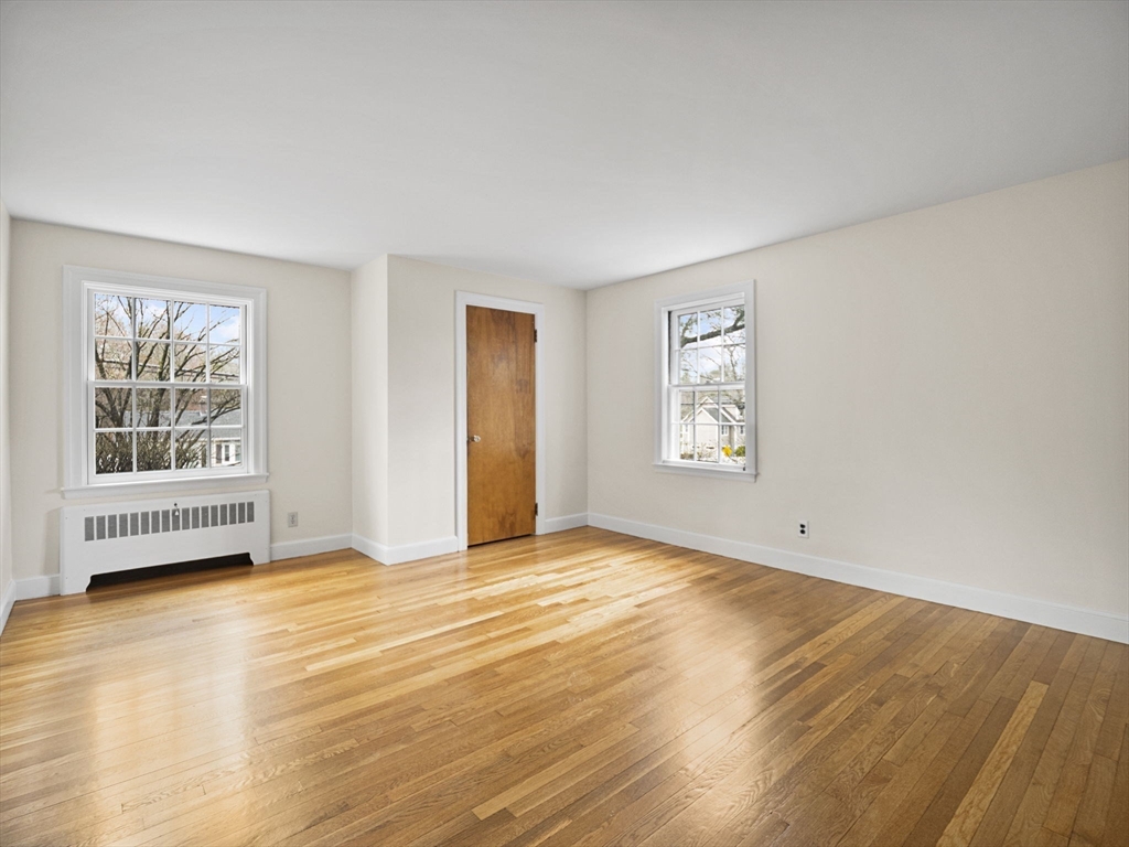 Winchester, Massachusetts 01890, United States, 5 Bedrooms Bedrooms, ,2 BathroomsBathrooms,Residential,Active,118492