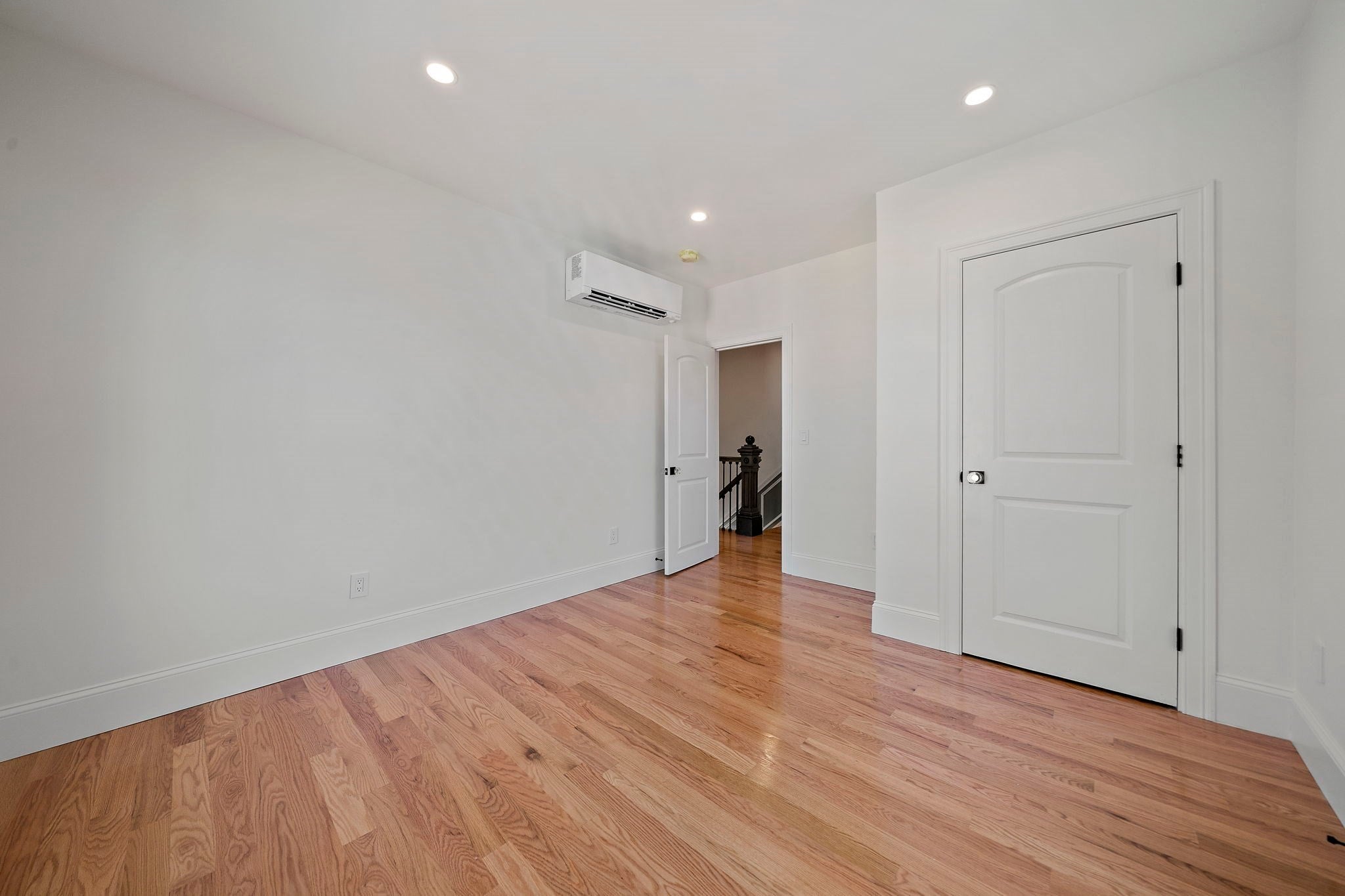 118 Prospect St, Gloucester, MA Photo #14