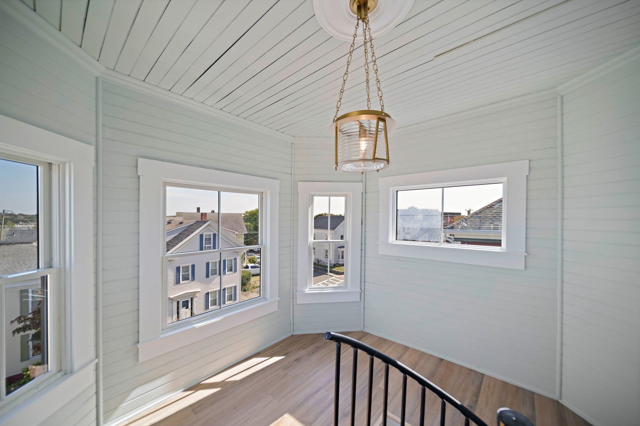 118 Prospect St, Gloucester, MA Photo #28