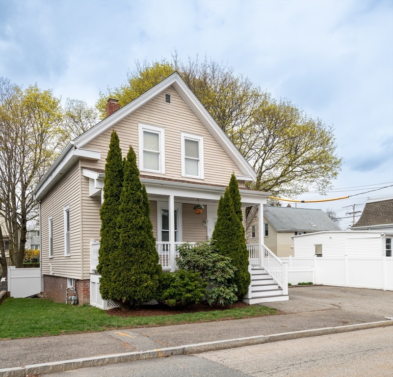 3 Pond Street