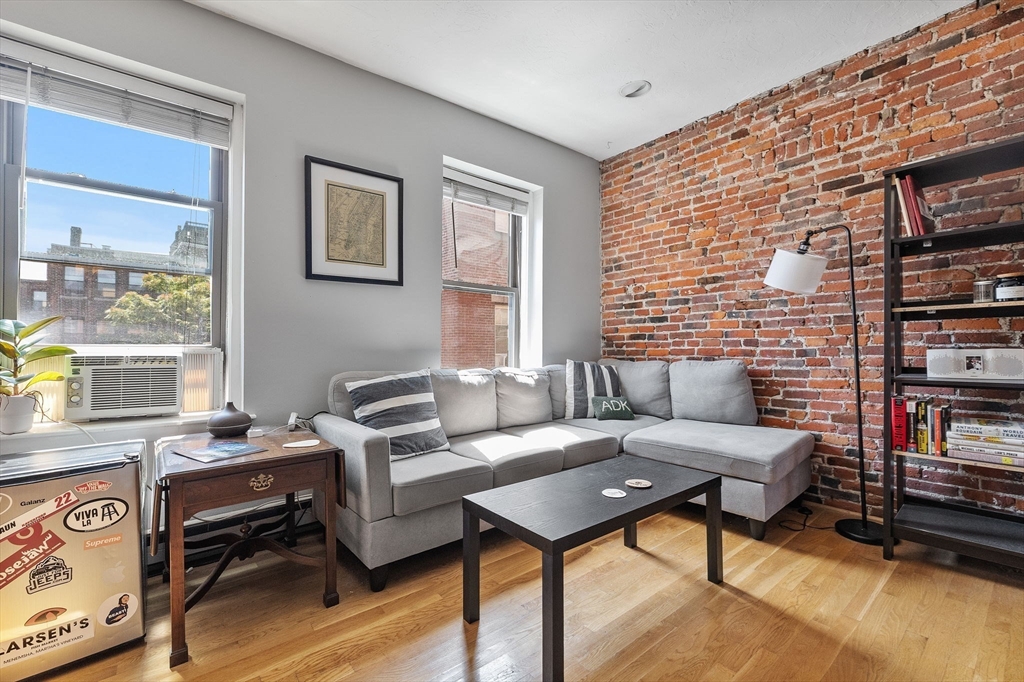 16 Foster St 7