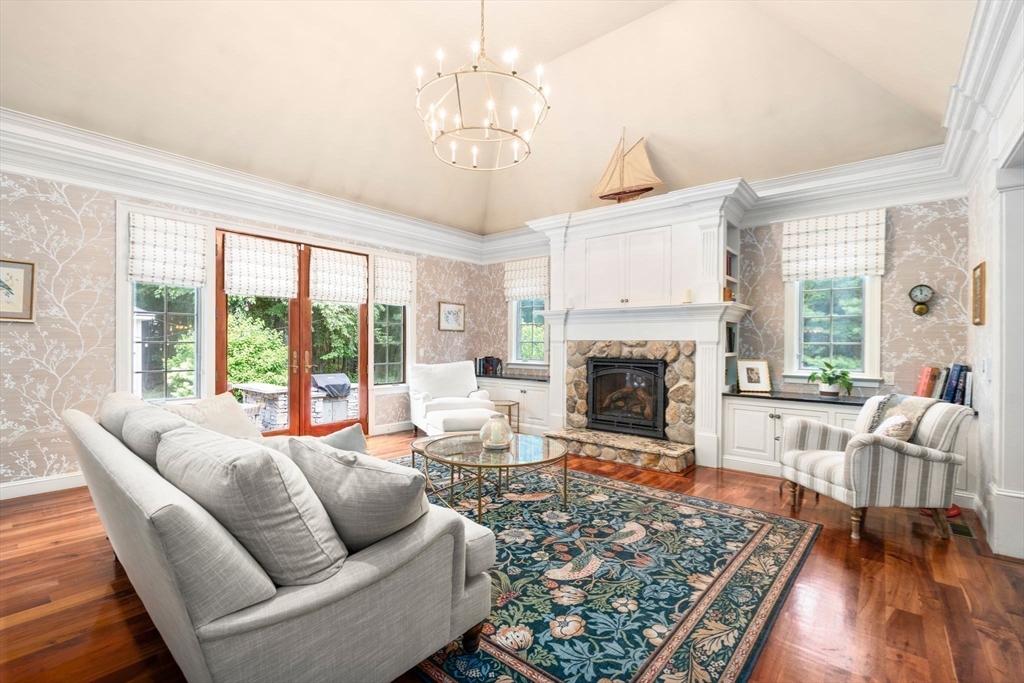 114 Fox Run Rd