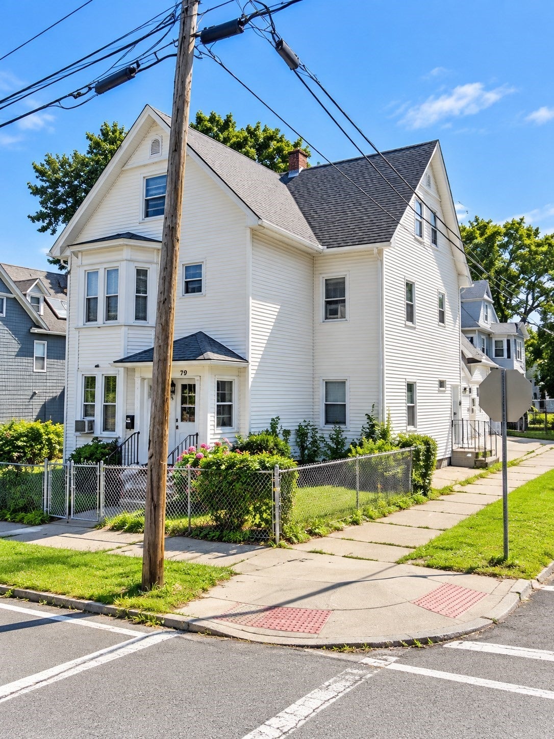79 Oak Street