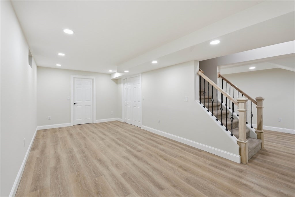 93 Jonquil LN, Longmeadow, MA Photo #31
