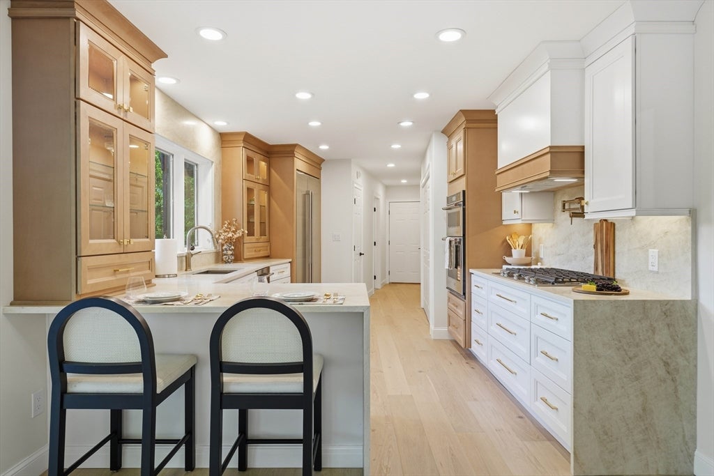 93 Jonquil