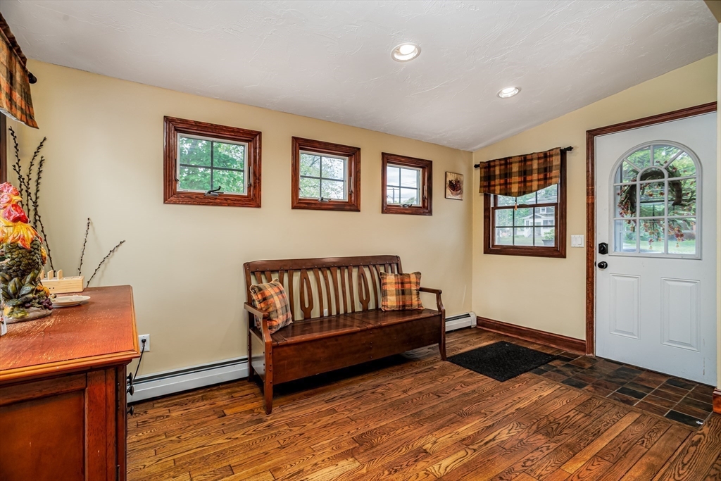 1084 Main Street, Leominster, MA Photo #17