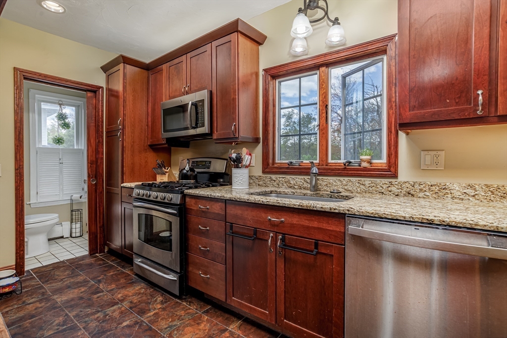 1084 Main Street, Leominster, MA Photo #12