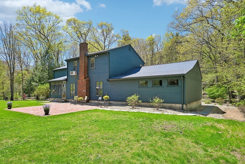 60 Wheeler Rd
